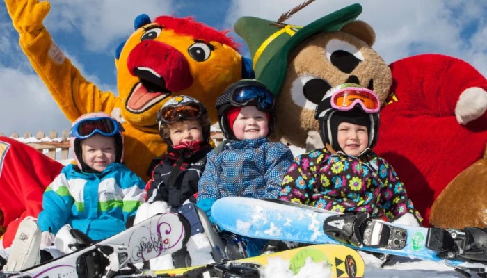 Kinderskikurse, Skifahren und Snowboarden